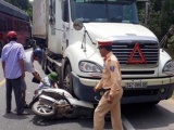 Hà Tĩnh: Nam sinh lớp 8 chết thương tâm dưới bánh xe container
