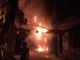Cháy dây viễn thông, cả khu phố Hà Nội mất điện trong đêm nóng kỷ lục