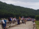 Hà Tĩnh: Lật thuyền đánh cá trên hồ, nam thanh niên tử vong