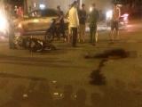Hà Nội: Nam thanh niên đi SH tử vong vì tông vào xe máy sang đường