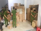 Tạm giữ hàng nghìn thùng đồ kim khí nghi vấn hàng lậu ở Đồng Nai