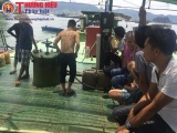 Quảng Ninh: Việc để hành khách “hóng mát” trên tàu bơm xăng tiềm ẩn nhiều nguy hiểm