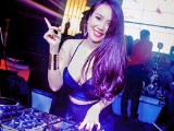 Khắc Việt công khai tình cảm với nữ DJ 'bốc lửa'