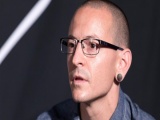 Nguyên nhân nào khiến ca sĩ chính của Linkin Park treo cổ tự tử?