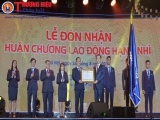 Phó Thủ tướng trao tặng Eurowindow Huân chương Lao động hạng Nhì