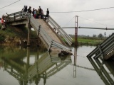 Tuyên Quang: Sập cầu đang thi công, 3 công nhân tử vong
