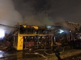 Hà Nội: Siêu thị Thành Đô bốc cháy dữ dội và đổ sập