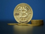 Bitcoin liên tục phá kỷ lục, chạm mức giá 5.791 USD