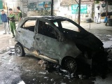 Thanh Hóa: Ôtô cháy trơ khung trong bãi giữ xe