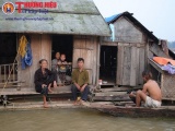 Nghệ An: Dân vạn chài mong mỏi sớm được lên bờ