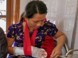 Hà Tĩnh: Từ chối truyền nước cho người uống rượu, nữ cán bộ y tế bị chém