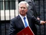 Bộ trưởng Quốc phòng Anh từ chức sau cáo buộc quấy rối tình dục