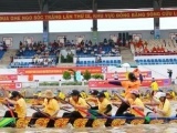 Tưng bừng lễ hội đua ghe Ngo của đồng bào Khmer