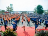Phạm Hương nhảy flashmob cùng hàng nghìn sinh viên Hà Nội