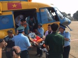 Trực thăng đưa ngư dân từ đảo Sinh Tồn về TP.HCM cấp cứu