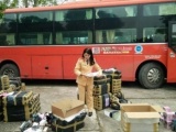Thanh Hóa: Bắt giữ xe khách chở gần 2.000 chai nước hoa lậu
