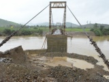 Sập mố cầu treo tại Đắk Lắk, gần 1.200 hộ dân bị cô lập
