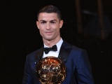 Ronaldo lần thứ 5 giành Quả bóng vàng, san bằng kỷ lục với Messi