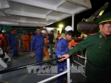Cứu thành công 13 ngư dân Bình Định bị nạn trên biển