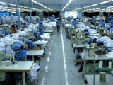 Việt Nam cần 2,2 tỷ USD mỗi năm, để tăng lương cho công nhân may đủ sống