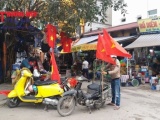 Sôi động thị trường đồ cổ vũ bóng đá U23 Việt Nam trước giờ 'G'