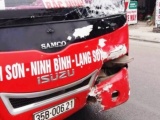 Ninh Bình: Xe khách va chạm xe máy, 2 người tử vong