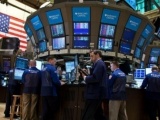 Dow Jones mất hơn 1.000 điểm, chứng khoán Mỹ rơi vào vòng xoáy giảm giá?