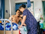 Cảm phục “Bà tiên” giữa đời thực: Gần 2 năm chăm người dưng bại liệt