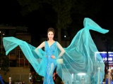 Trịnh Kim Chi bay bổng trong váy dạ hội cảm hứng “Đại Dương Xanh”