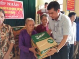 Công ty Truyền thông Reporter VN trao 200 phần quà hỗ trợ người dân Nghệ An bị thiệt hại do bão số 4