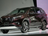Giá từ 345 triệu đồng, bộ 3 xe nhập khẩu Toyota hứa hẹn đốt nóng thị trường