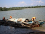 Bắt vụ vận chuyển gỗ lậu trên sông Thu Bồn