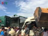 Sơn La: Xe khách và xe tải đấu đầu, hơn 10 người bị thương
