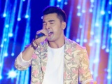 Ưng Hoàng Phúc hát hết mình với MV Top Hits
