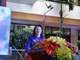 Trường THCS-THPT Nguyễn Tất Thành nhận cờ thi đua của Thủ tướng Chính phủ