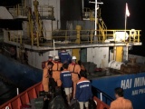 Khánh Hòa: Tàu va đá ngầm, 3 thuyền viên rơi xuống biển trong đêm tối
