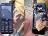 Ấn Độ: Điện thoại phát nổ, thiêu sống nạn nhân trong đêm