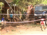 Quảng Ngãi: Xe xúc đào trúng mìn phát nổ, một người dân bị thương