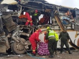 Bolivia: Hai xe buýt đối đầu khiến ít nhất 22 người thiệt mạng