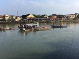 Quảng Nam: Ô tô lao xuống sông, 3 người trong gia đình tử vong