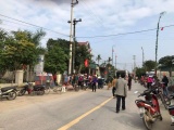 Hà Tĩnh: Dựng cây nêu đón Tết, 3 anh em bị điện giật bỏng nặng