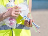 Cấm dùng đồ nhựa tại căngtin các cơ quan chính phủ ở Nhật