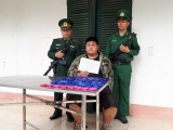 Bắt giữ đối tượng vận chuyển 12.000 viên ma túy từ Lào về Việt Nam