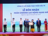 Thủ tướng Nguyễn Xuân Phúc dự Lễ Đón nhận Huân chương Lao động hạng Nhì của Tập đoàn TH