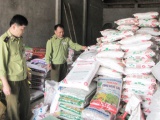 TPHCM: Tạm giữ hơn 9 tấn phân bón khô nhập lậu, vi phạm nhãn mác