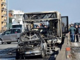 Italy: Tài xế trường học bắt cóc 51 trẻ em, đốt xe buýt