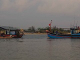 Ứng cứu tàu cá cùng 7 thuyền viên bị nạn ở Hoàng Sa 