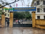 Hưng Yên: Phạt học sinh ăn thạch trong nhà vệ sinh, cô giáo bị chấm dứt hợp đồng