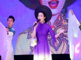 Trịnh Kim Chi mặc áo dài tham gia chương trình từ thiện dành cho nghệ sĩ khó khăn