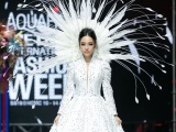 Hoa hậu Trương Hồ Phương Nga bất ngờ tái xuất sàn diễn thời trang